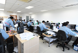 ベトナム人スタッフイメージ06